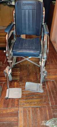 Продам інвалідне крісло на колесах