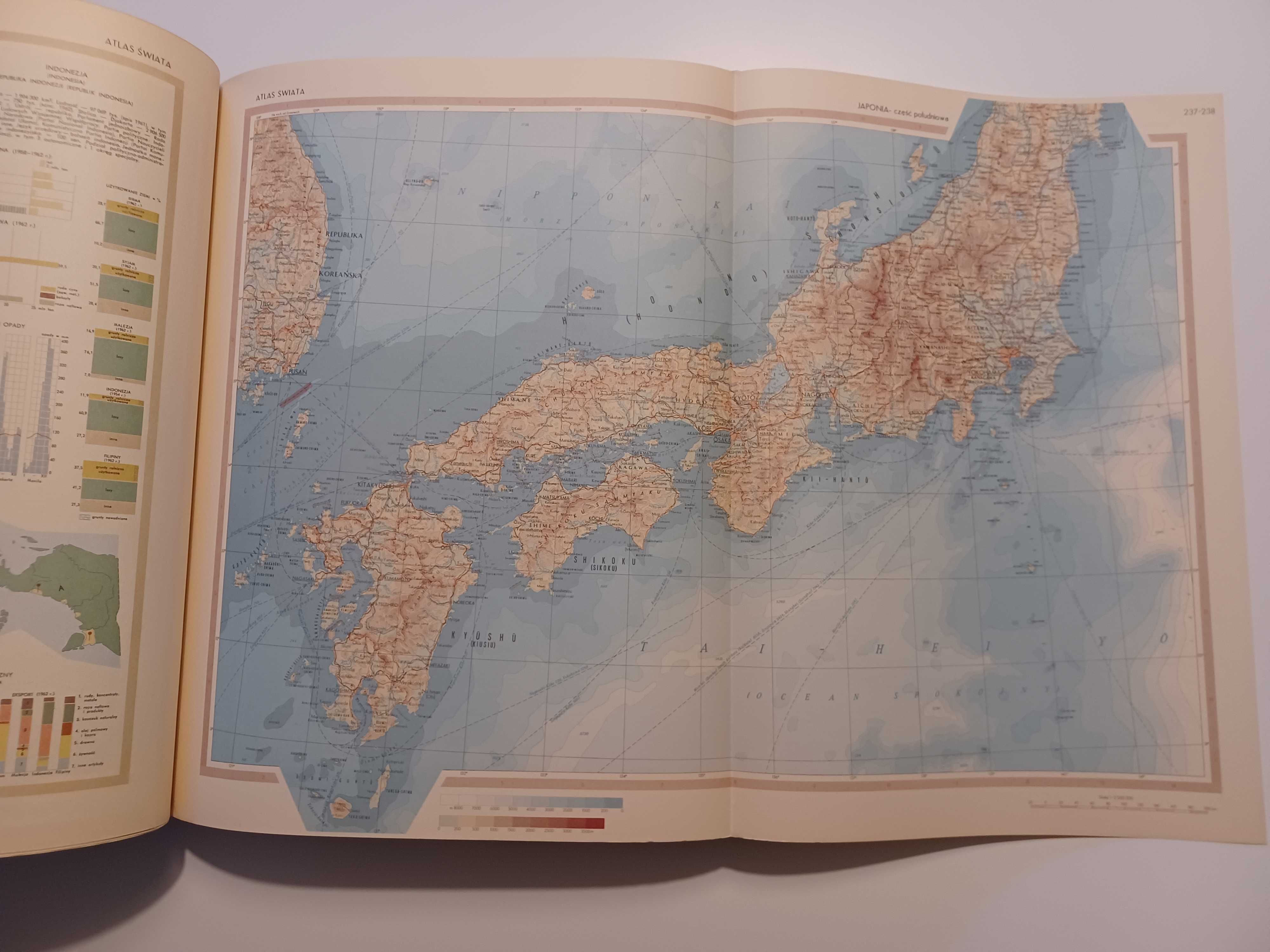 Atlas Świata PWN - wydanie 1962 - stan bdb./kompletny