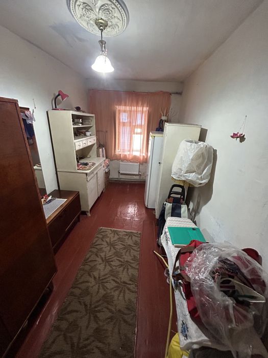 Продам 4кімн дім на Колеснікова