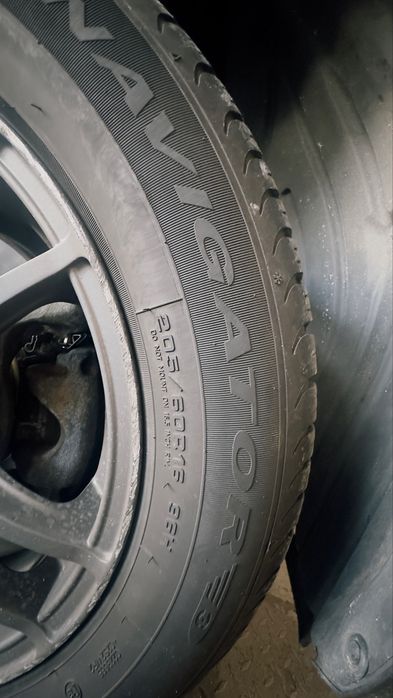 Sprzedam felgi 16 cali 5x114,3 z oponami wielosezonowymi
