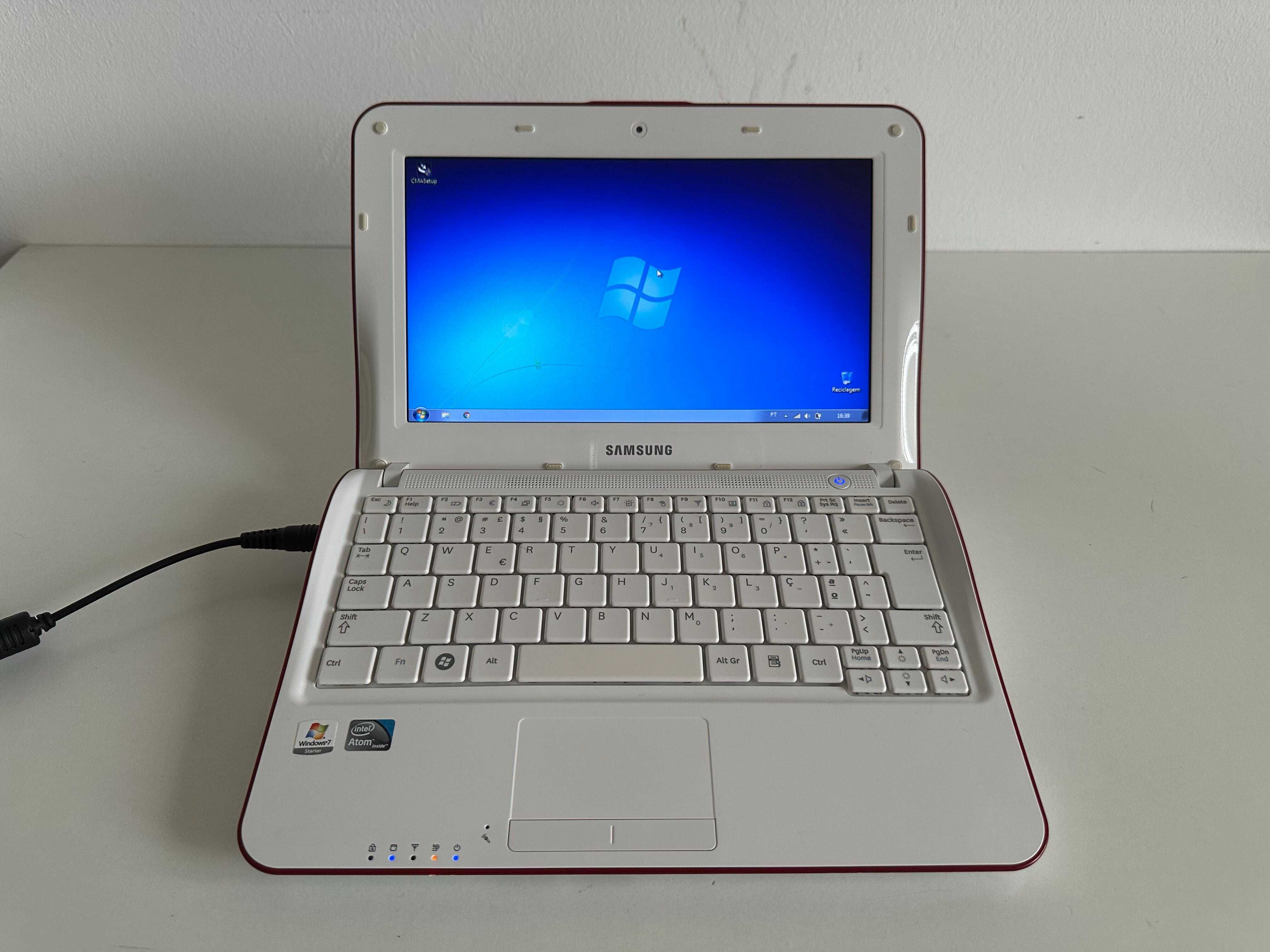 Portátil Samsung NP-NF110 Netbook 10.1"