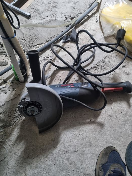 Rebarbadora Bosch 230