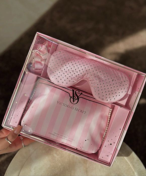 Набори Victoria’s Secret / Віктория Сікрет