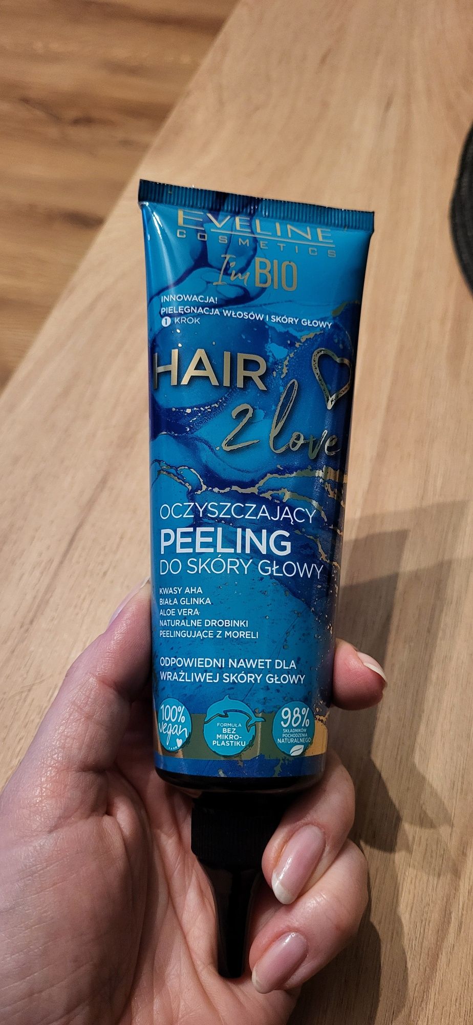 Oczyszczający peeling do skóry głowy Eveline