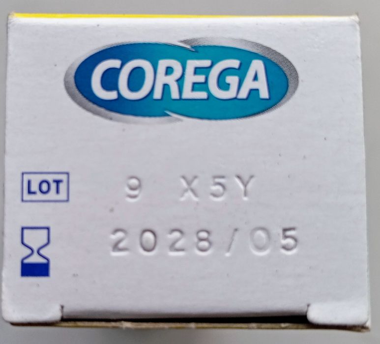 Corega Krem mocujący do protez zębowych Super mocny 70g 3 szt.