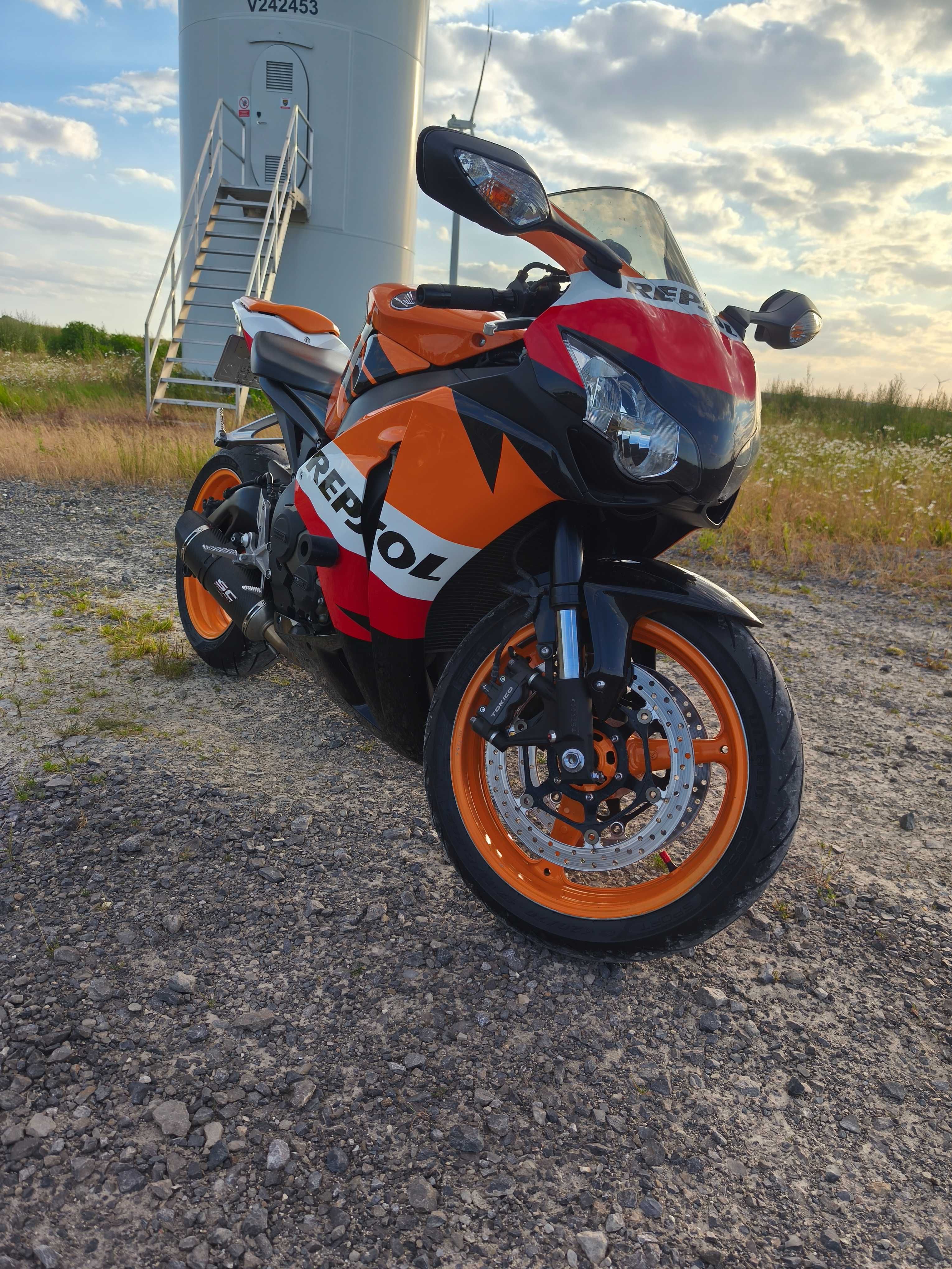 Honda CBR 1000RR sc59. SC Project, Carbon. Bez wkładu.