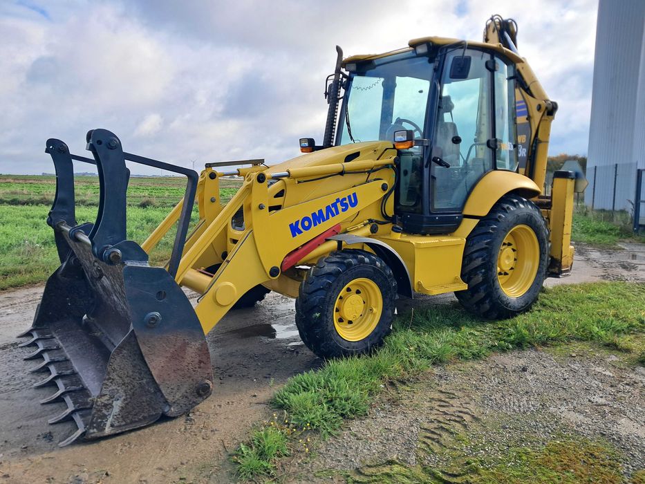 Koparko Ładowarka Komatsu WB 93R 2008r  4x4 Bardzo Dobry Stan !!!