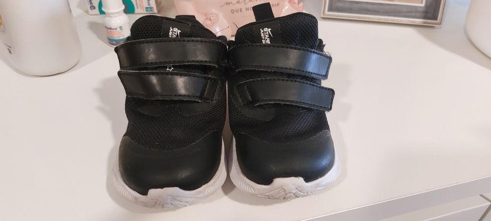 Sapatilhas Nike tamanho 22