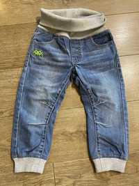Spodnie wygodne jeansy Reserved 1 -2 lata