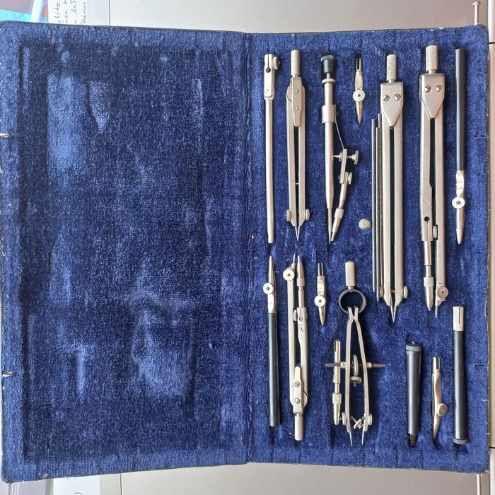 Przybornik kreślarski PRL rosyjska produkcja