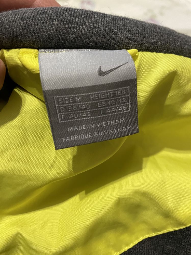 Женский пуховик оригинальный Nike