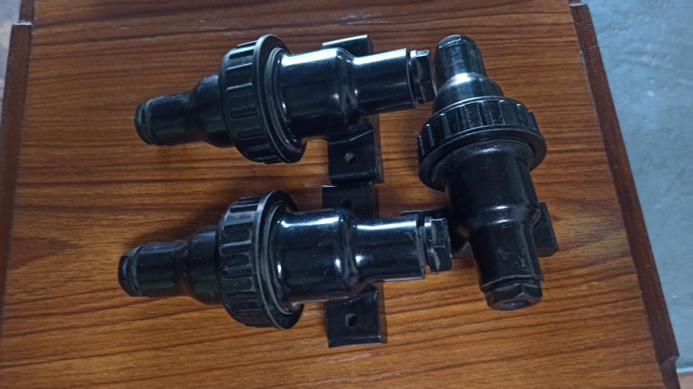 З'єднувач ЩГП-18, 18А/250В.(є 3 шт)