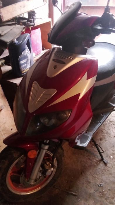 Продам скутер Кануни