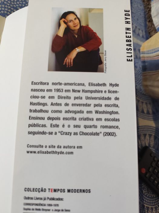 Livro "A Filha da Abortadeira" portes incluídos
