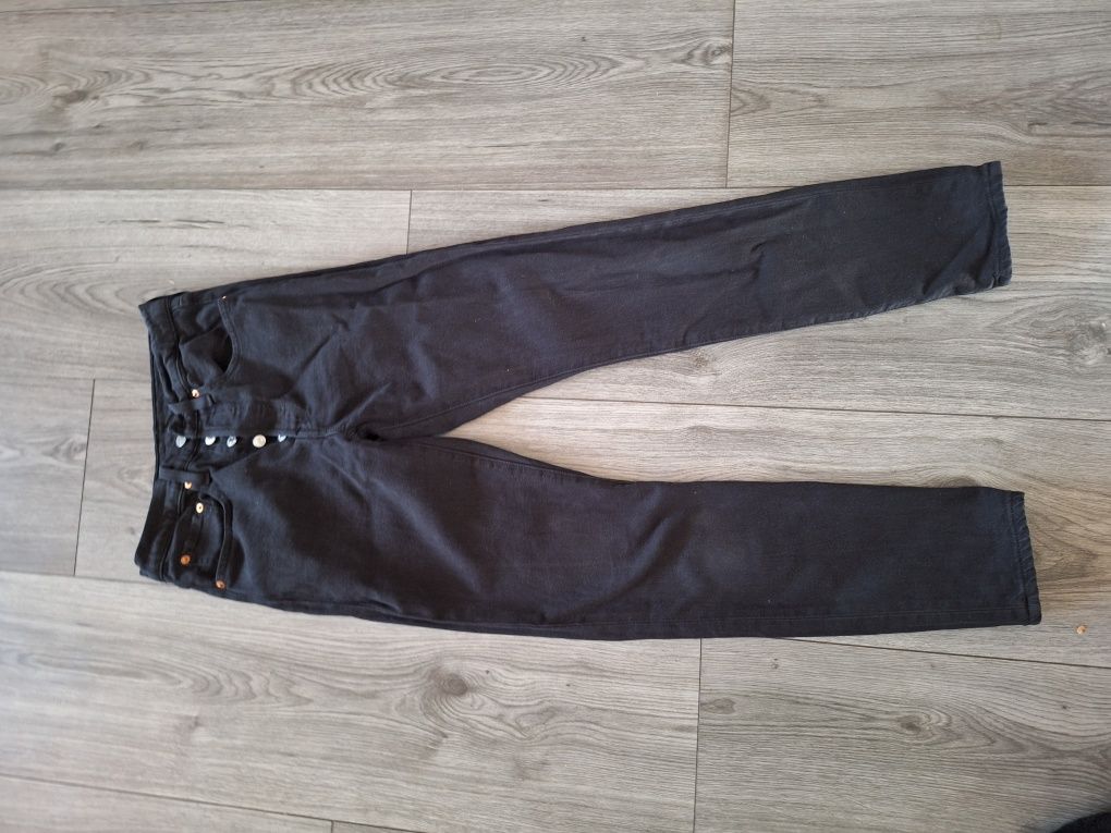 Levis damskie spodnie 501 w26 l30