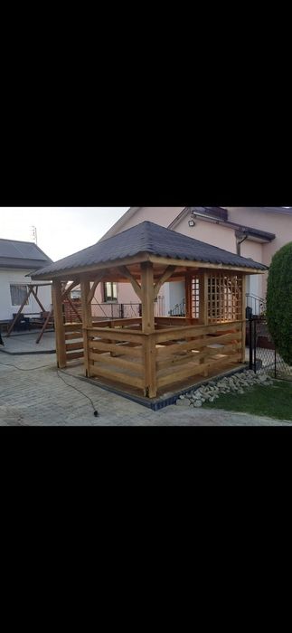 Altanka ogrodowa,solidna,kryta gontem