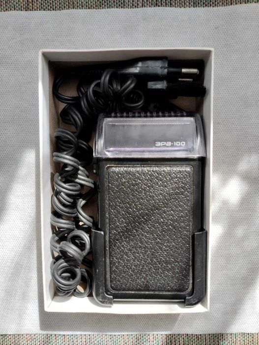 Электробритва ЭРА 100