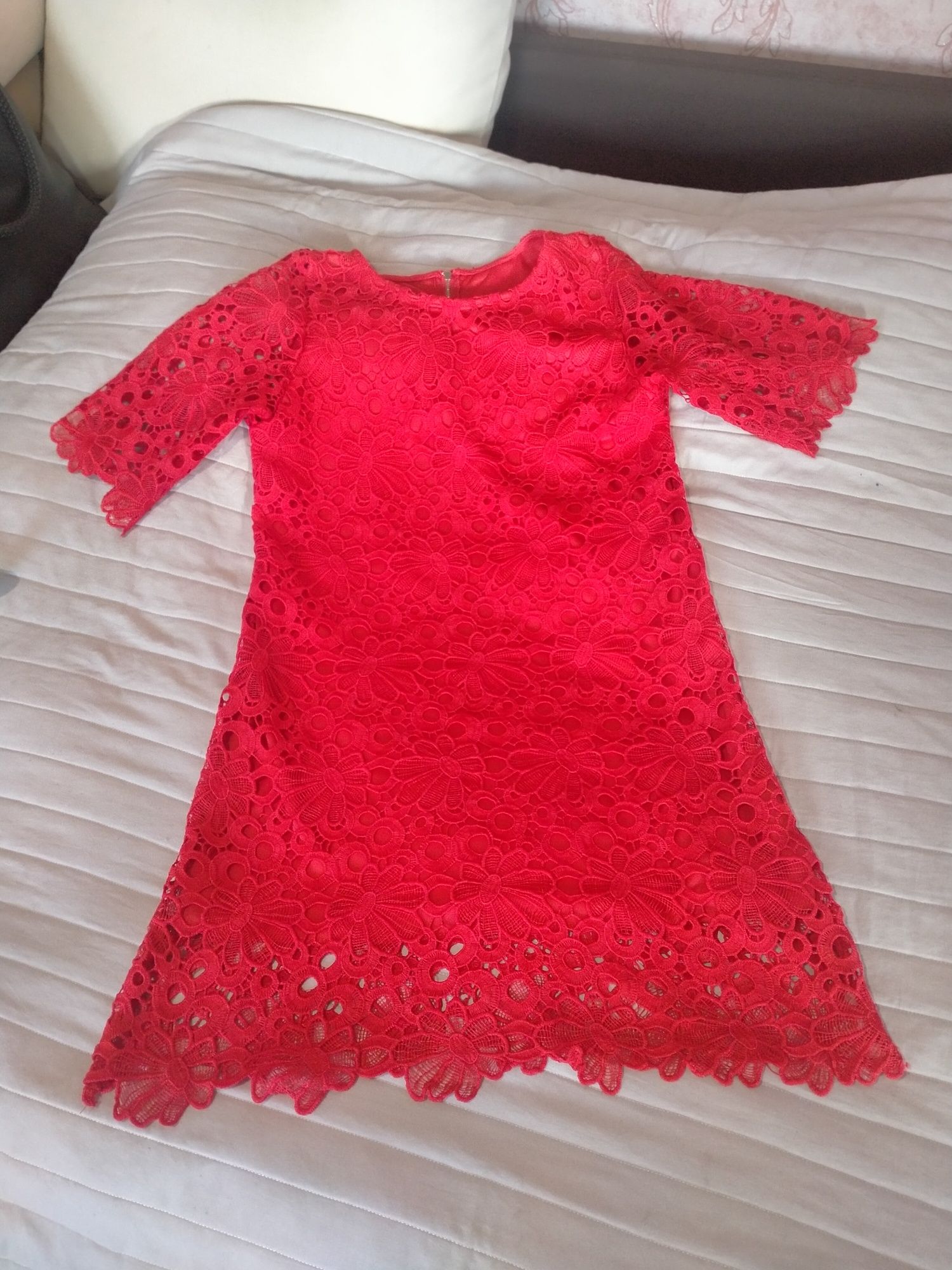 Сукня червона, плаття