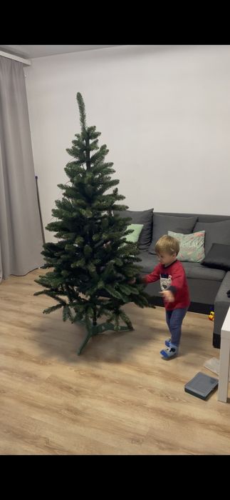 Ялинка новорічна штучна