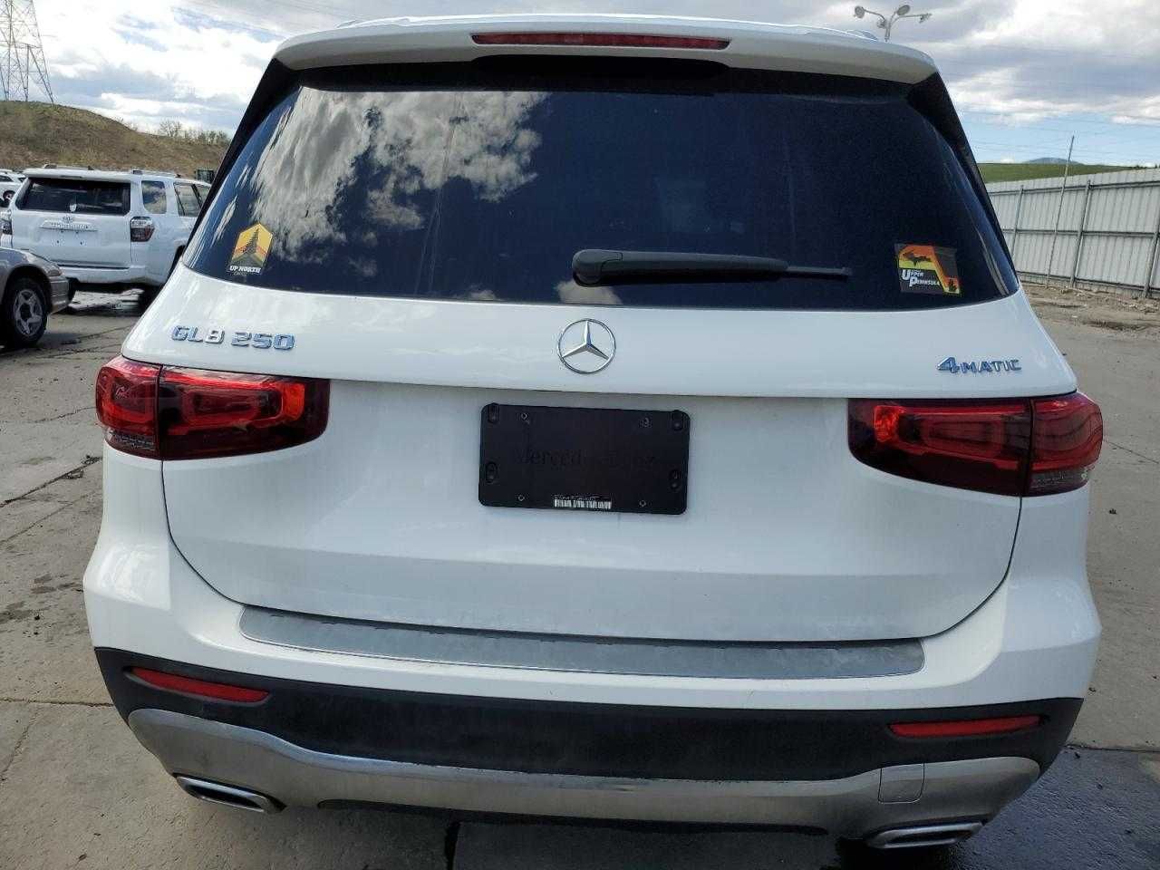 Mercedes-Benz GLB 250 4MATIC 2021