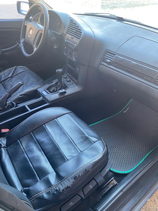 BMW E36 318i 1995 рік механіка газ/бензин
