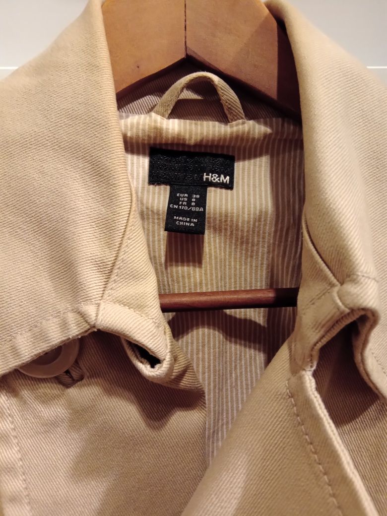 Śliczny płaszczyk marynarka bawełniana H&M 
Rozmiar 38
Szerokość pod p