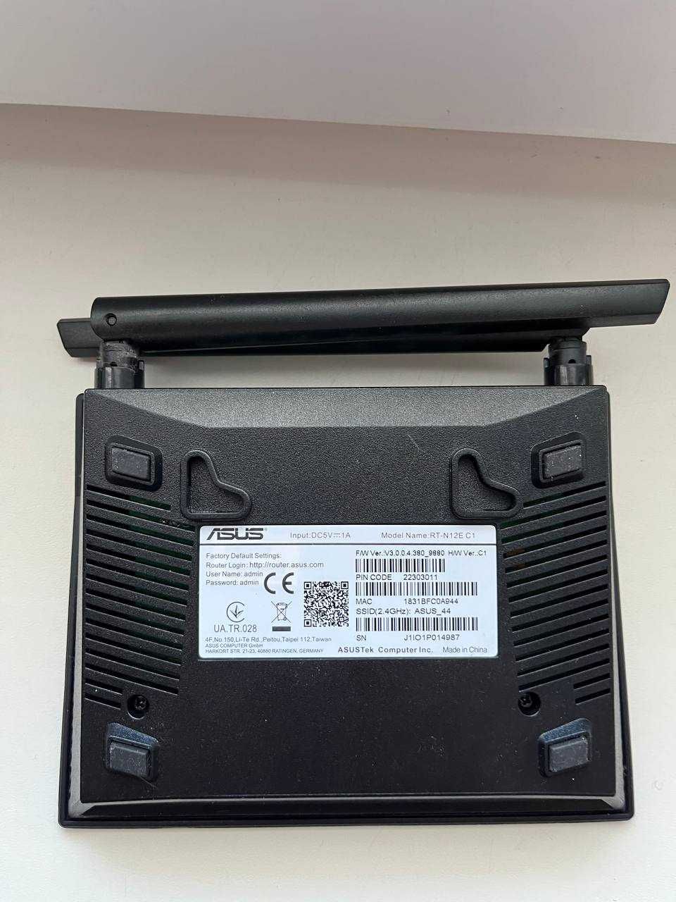 Маршрутизатор ASUS RT-N12E