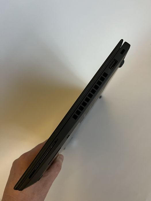 Lenovo thinkpad T14s gen1 ryzen5pro 16ram 14”FHDips