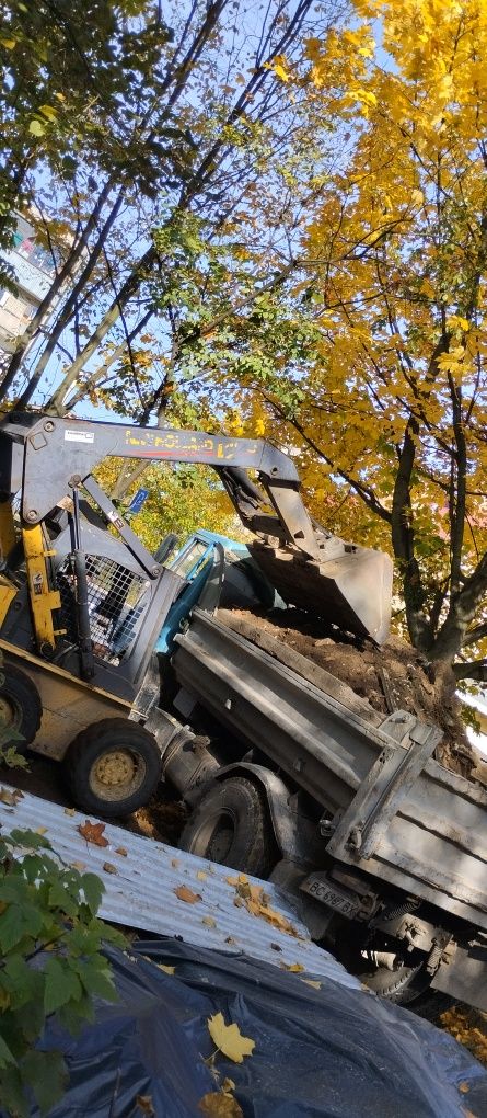 Оренда послуги мініпогрущик бобкат