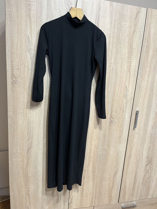 Сукня вечірня з відкритою спиною