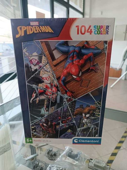 Puzzle Clementoni Spider-Man Super Color 27x38cm 104 peças