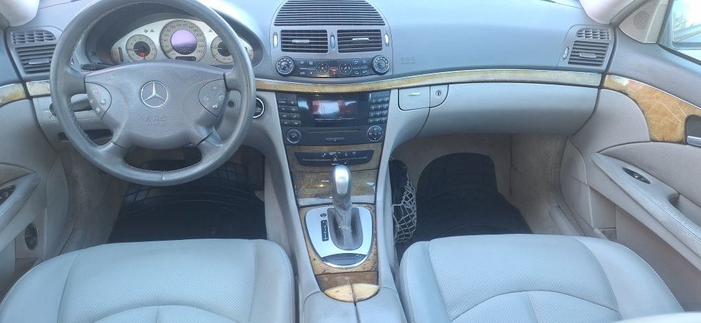 Mercedes Benz E270 CDI Avantgarde 06/2003