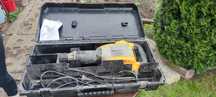 Mlot wyburzeniowy Dewalt D25900k

Moc 1500W