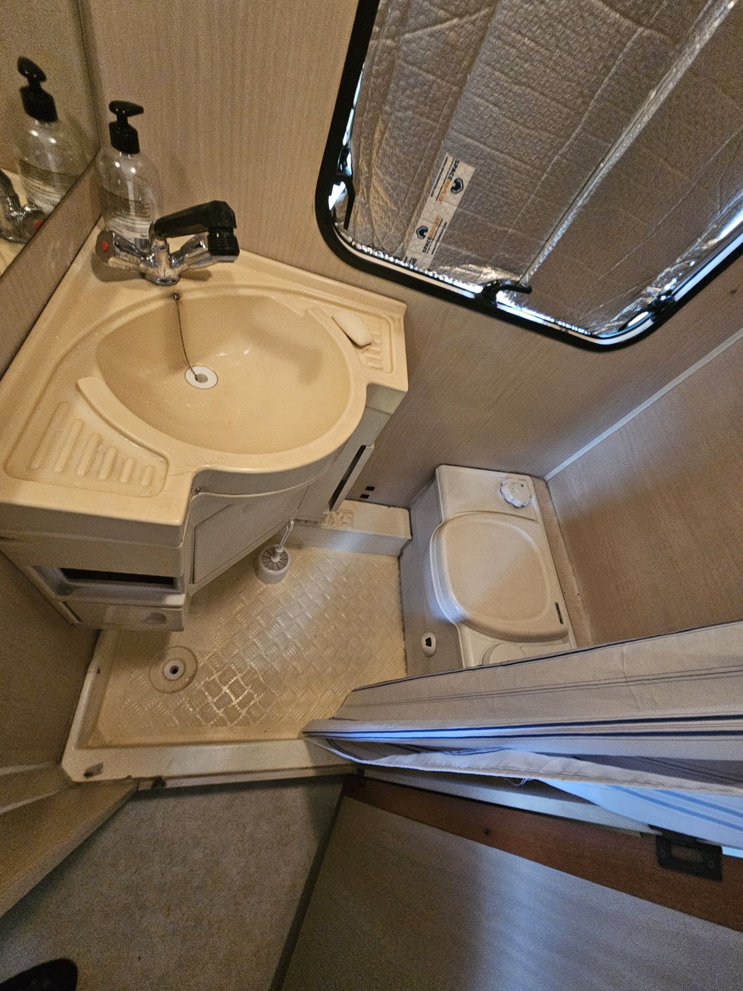 Autocaravana  4 pessoas