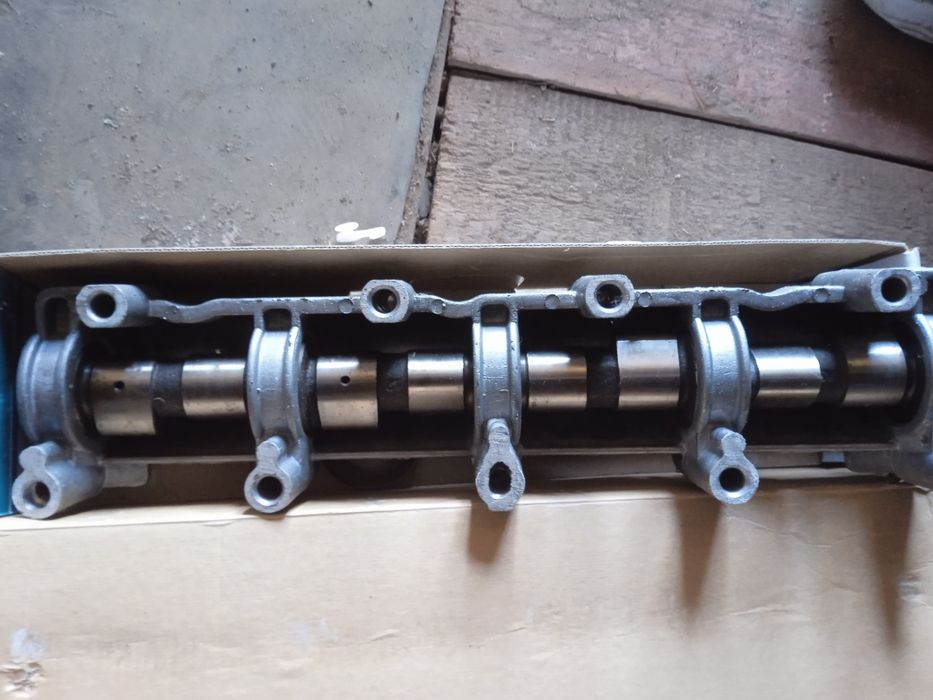 Вал распределительный