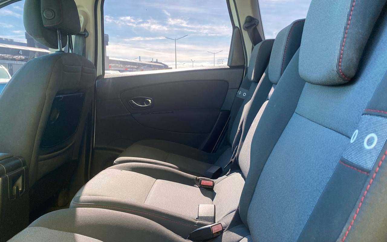 Renault Scenic 2012