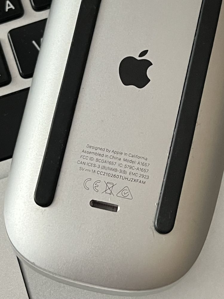 Magic Mouse 2 White model Model: A1657