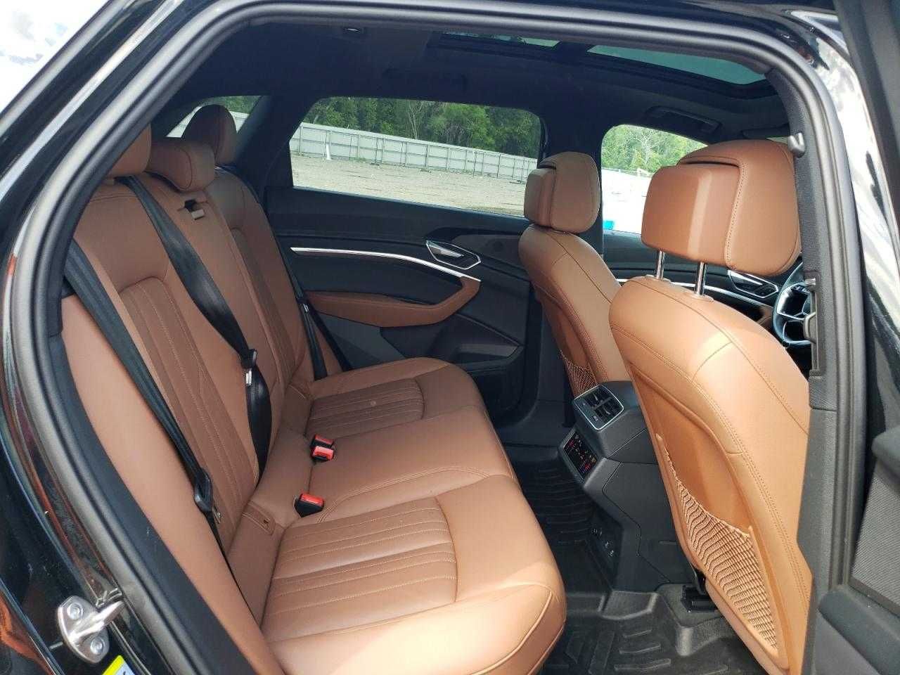 Audi E-tron Premium 2022