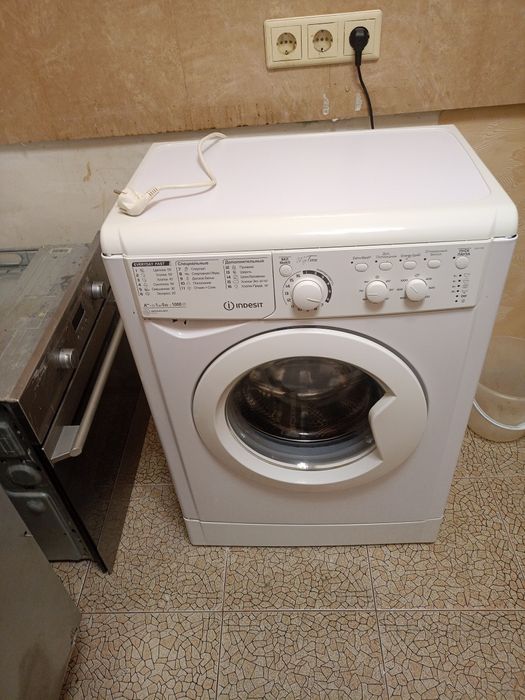 Пральна машинка гарний стан