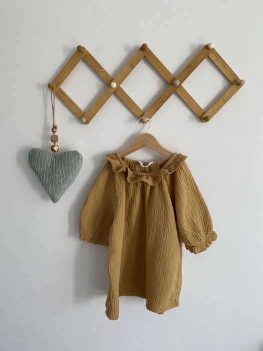 Bluzka musztardowa muślinowa 134 h&m kołnierzyk