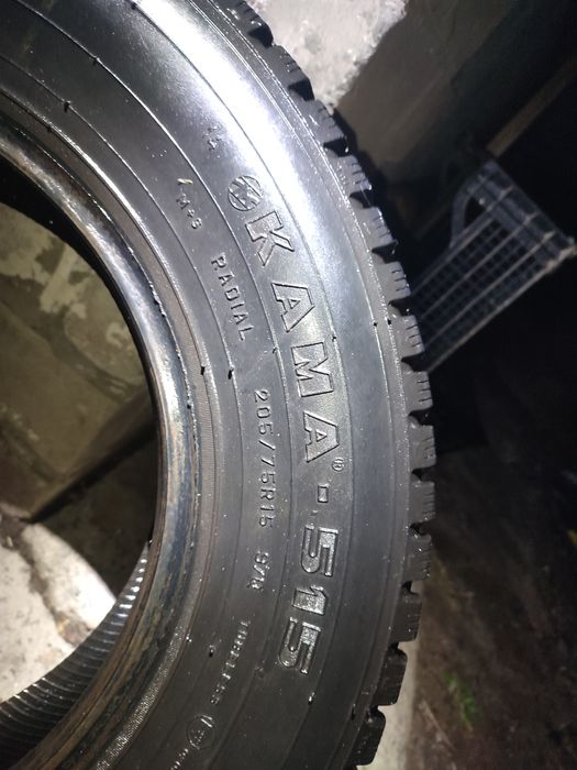 Продам резину 205/75/R15