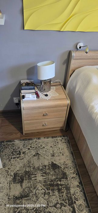 Komplet mebli do sypialni, łóżko plus materac szafki komody