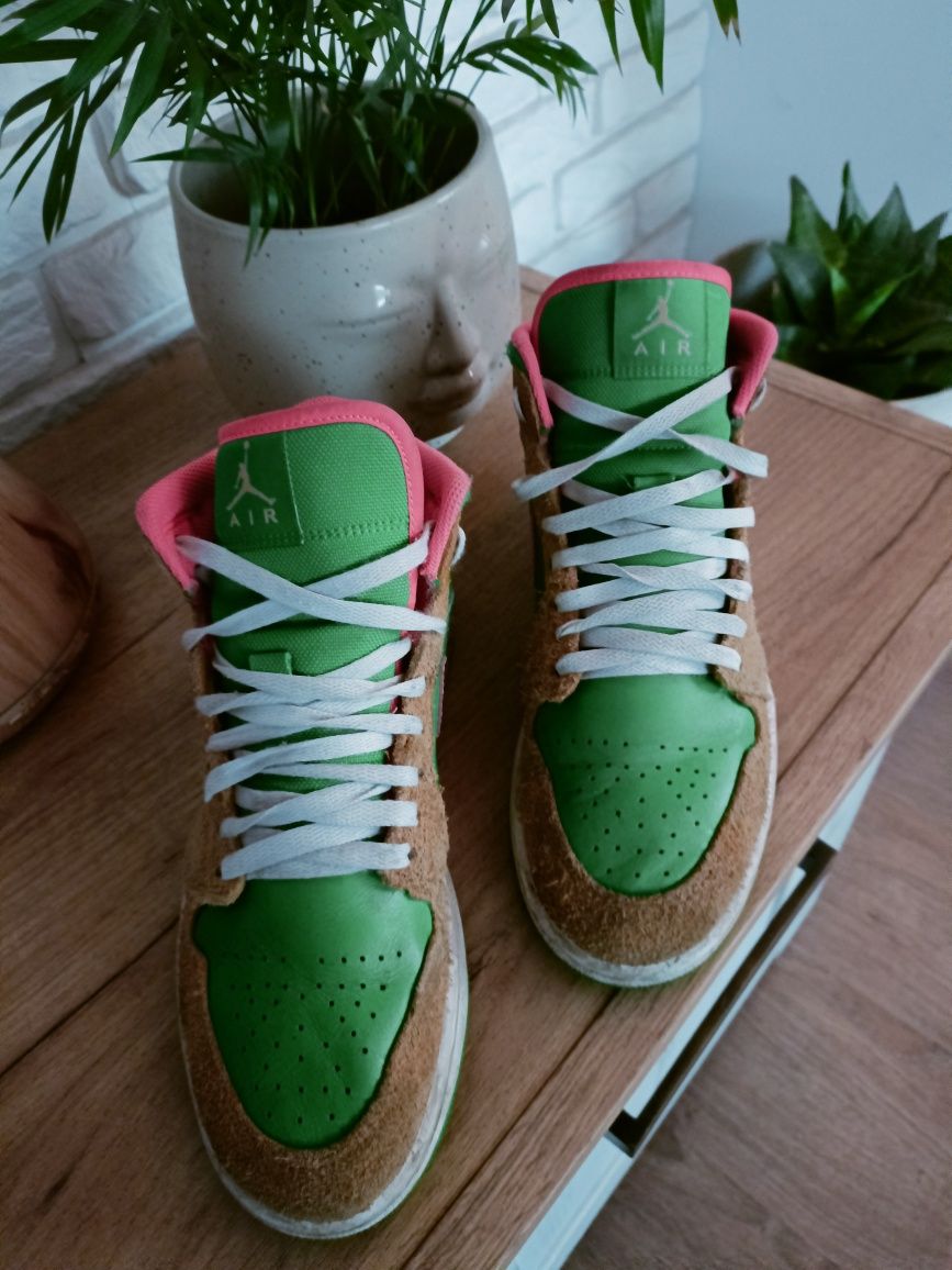 Buty męskie Air Jordan 1 Mid Se Wheat/Watermelon