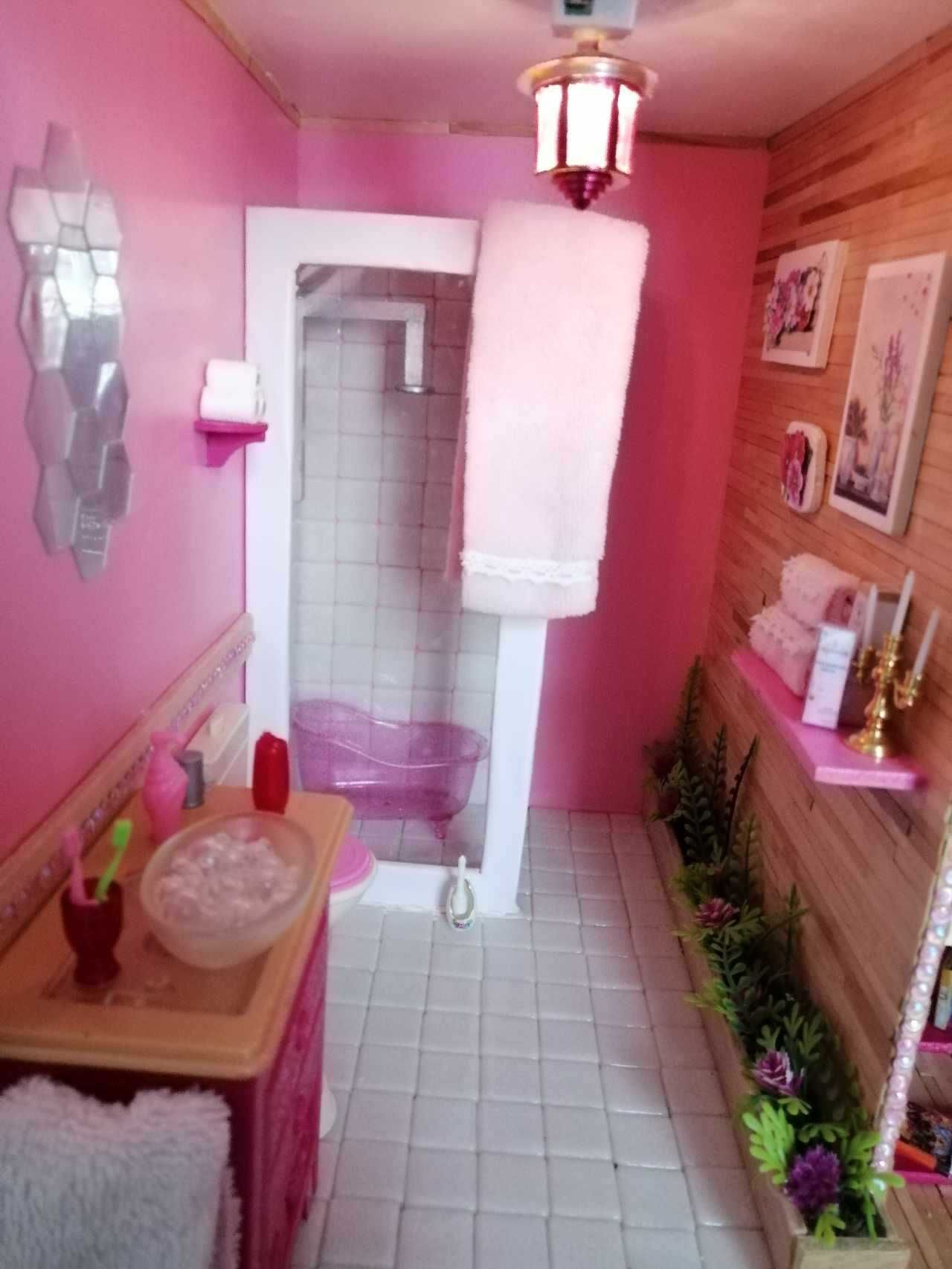 Casa de bonecas (Escala 1:6 - Barbie)