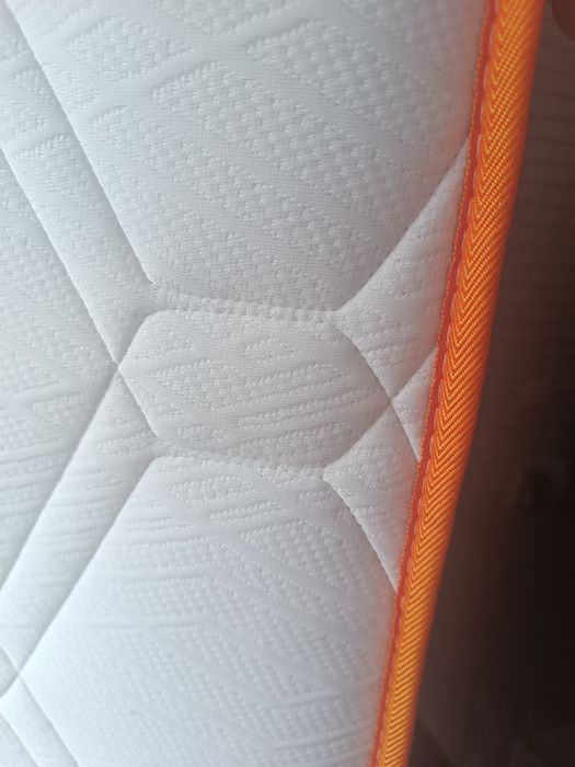 Ортопедичний матрас