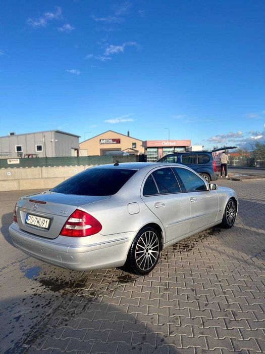 Mersedes W211 Rok 2003