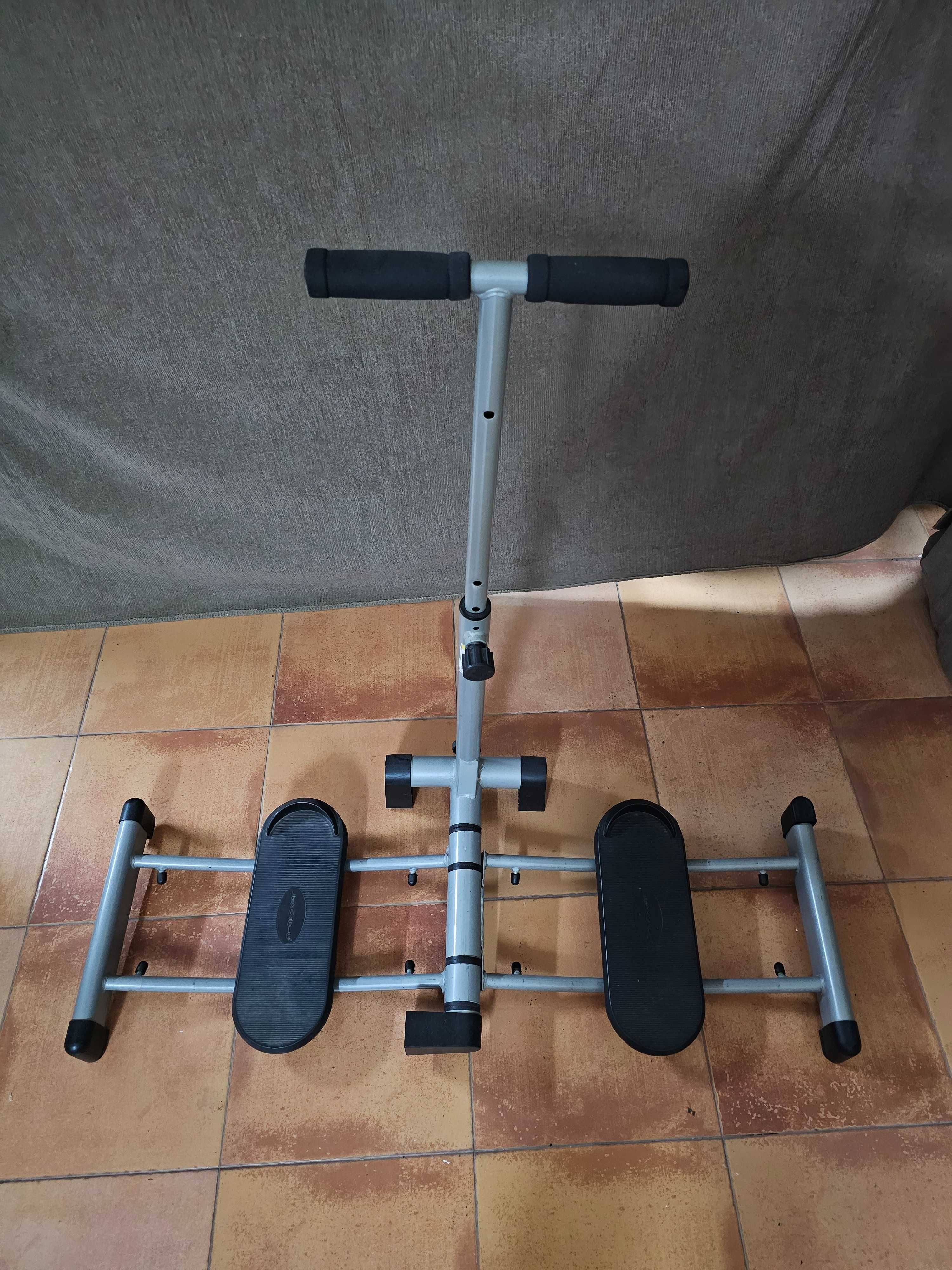aparelho para exercitar as pernas
