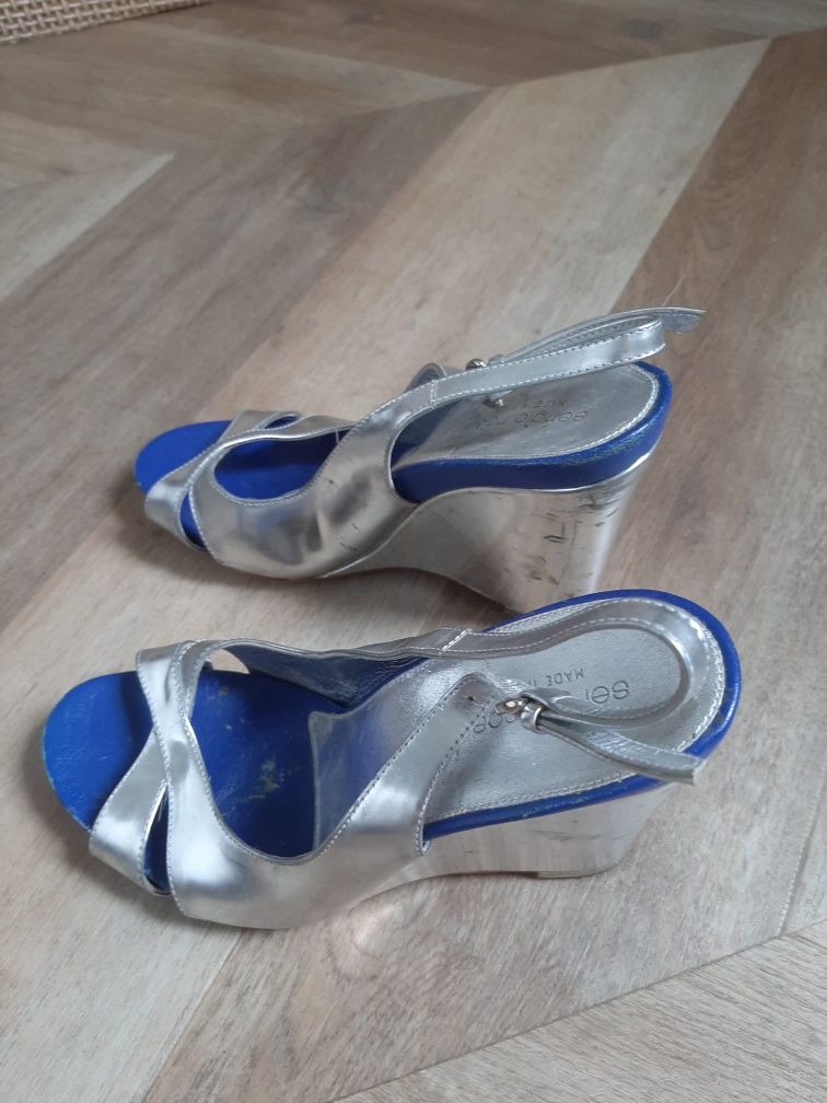 Sandalias prateadas sergio rossi