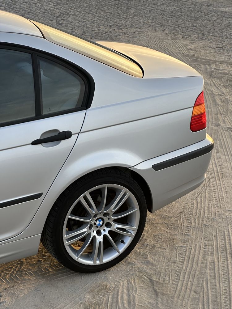 BMW E46 3118i.