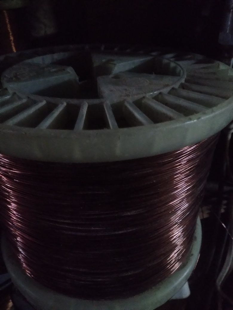 Провод намоточный медный ПЭТВ  диаметр 1  мм., 0,45 мм.